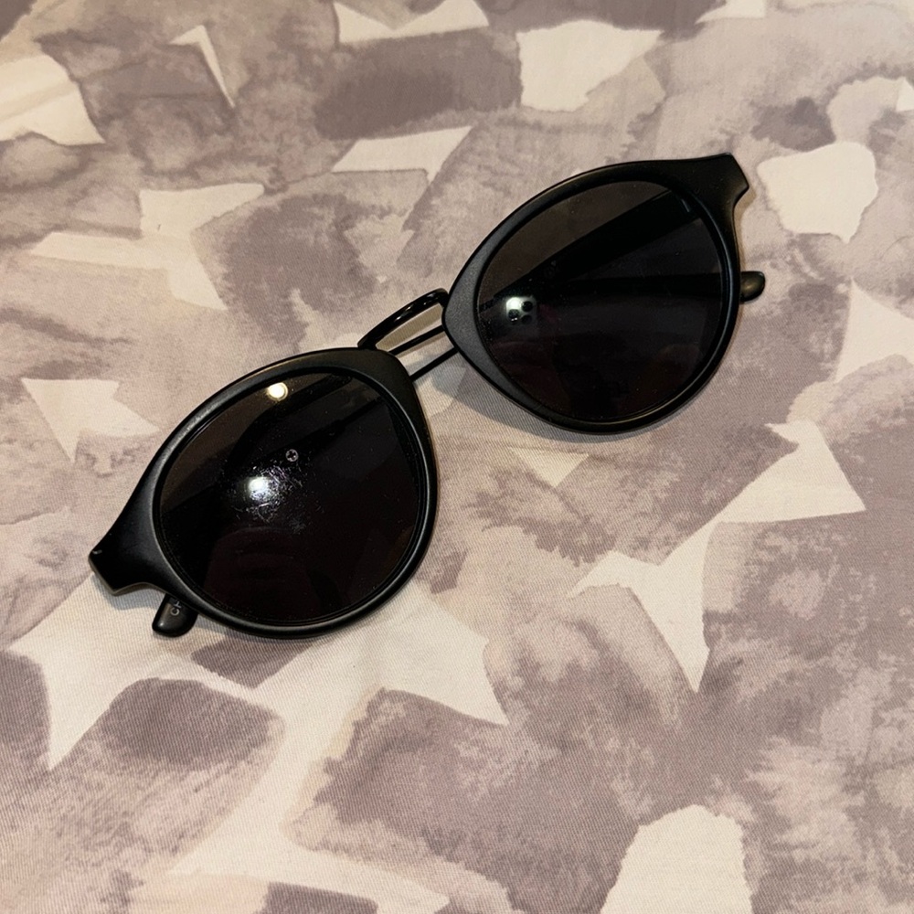 black sunglasses